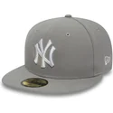 mutsid-lame-hall-liibuv-59fifty-essential-new-york-yankees-mlb-new-era