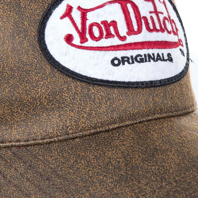 mutsid-kumer-pruun-snapback-og-von-dutch
