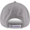 mutsid-kumer-hall-reguleeritav-9forty-the-league-sacramento-kings-nba-new-era