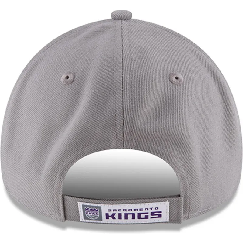 mutsid-kumer-hall-reguleeritav-9forty-the-league-sacramento-kings-nba-new-era