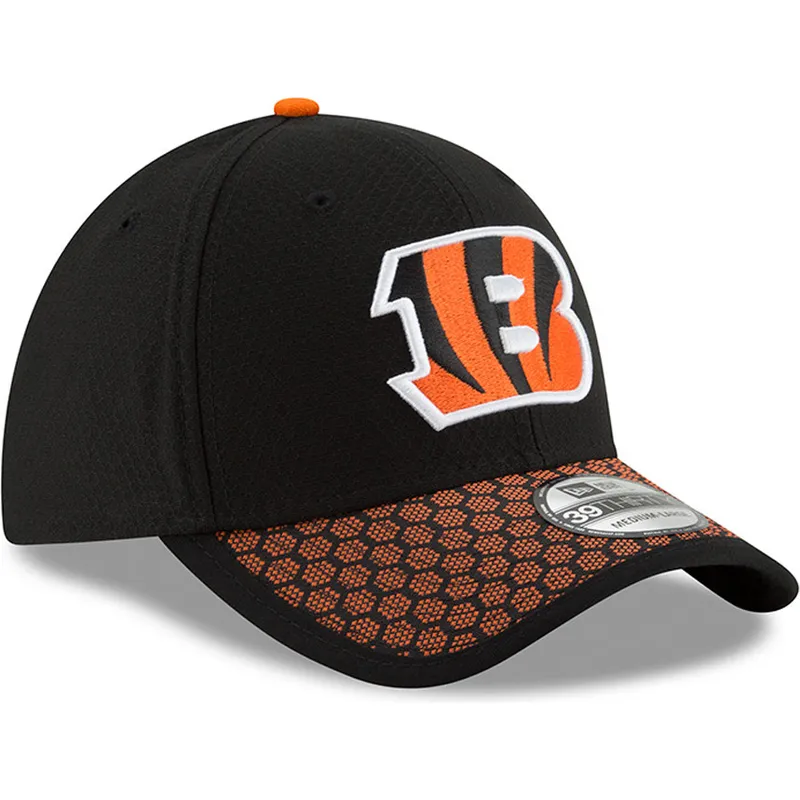 mutsid-kumer-must-liibuv-39thirty-sideline-cincinnati-bengals-nfl-new-era