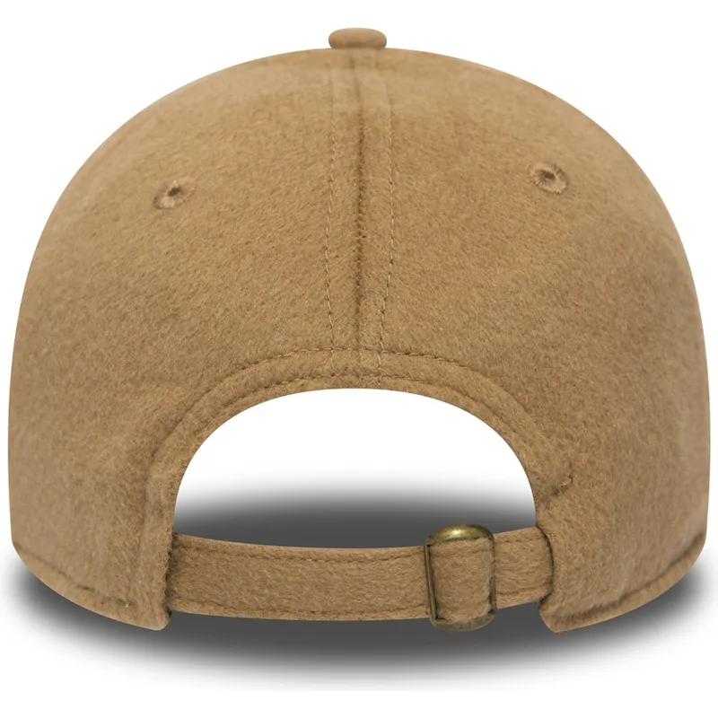 mutsid-kumer-pruun-reguleeritav-9forty-camel-hair-new-era
