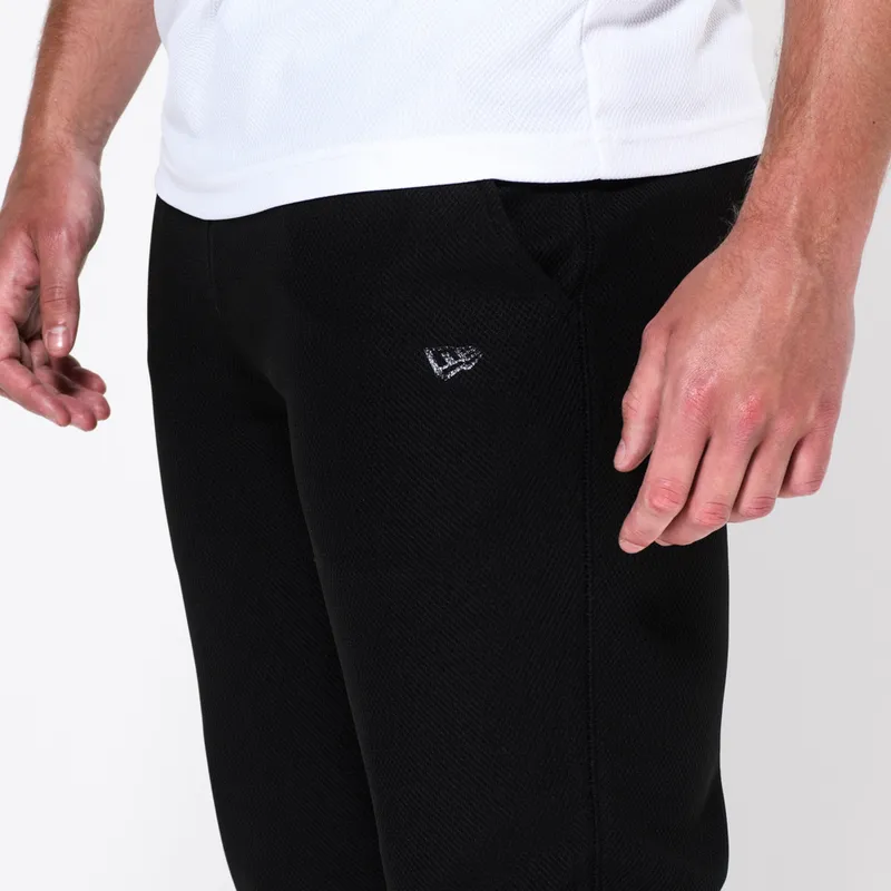 puksid-pikad-puksid-must-jogger-stealth-new-york-yankees-mlb-new-era