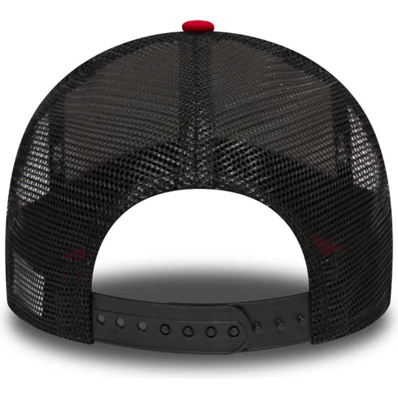 mutsid-kumer-punane-snapback-patch-a-frame-new-era