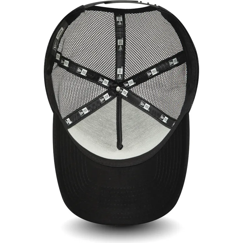 mutsid-kumer-must-snapback-patch-a-frame-new-era