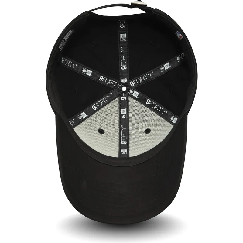 cap-kumer-black-adjustable-strap-9forty-league-essential-chicago-bulls-nba-new-era