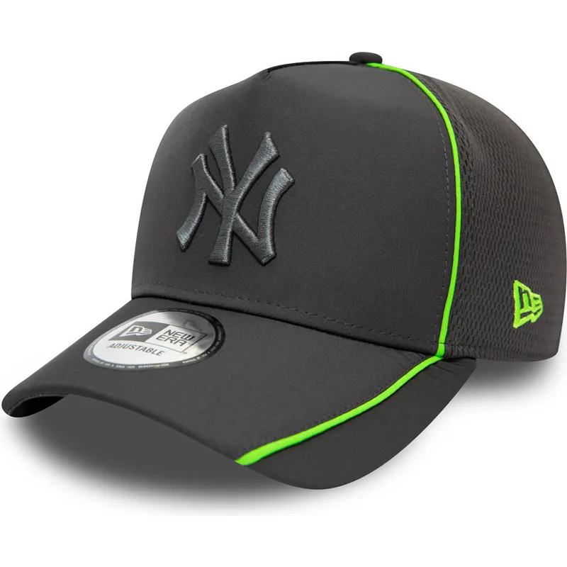 mutsid-kumer-hall-snapback-feather-pipe-a-frame-new-york-yankees-mlb-new-era
