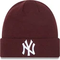 mutsid-punane-cuff-beanie-league-essential-new-york-yankees-mlb-new-era