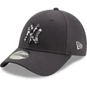 mutsid-kumer-hall-reguleeritav-9forty-camo-infill-new-york-yankees-mlb-new-era