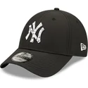 mutsid-kumer-must-reguleeritav-9forty-sports-clip-new-york-yankees-mlb-new-era