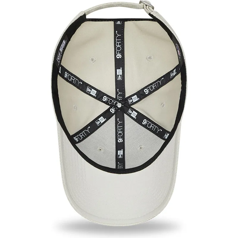 mutsid-kumer-beez-reguleeritav-9forty-diamond-era-new-york-yankees-mlb-new-era