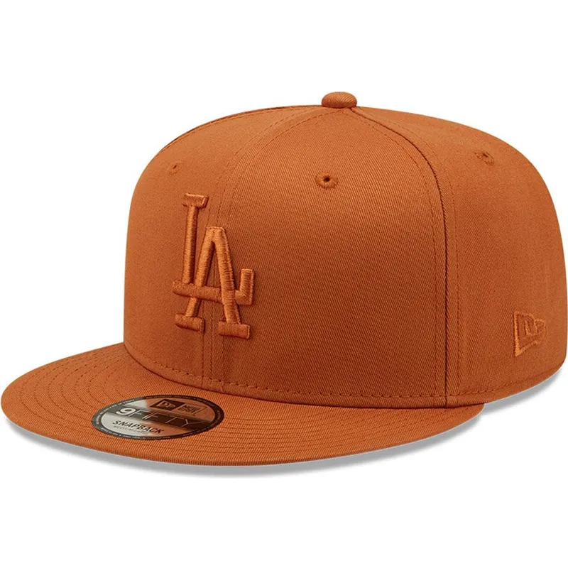 mutsid-lame-pruun-snapback-9fifty-league-essential-los-angeles-dodgers-mlb-new-era