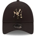 mutsid-kumer-must-reguleeritav-9forty-camo-infill-new-york-yankees-mlb-new-era