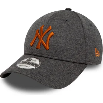 mutsid-kumer-hall-reguleeritav-9forty-shadow-tech-new-york-yankees-mlb-new-era