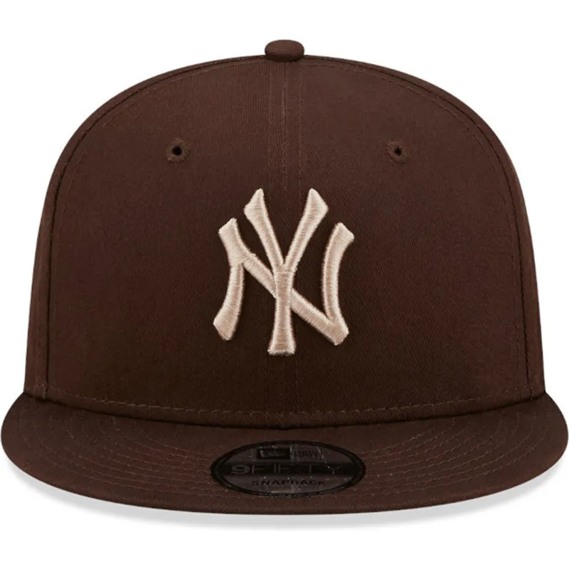 mutsid-lame-pruun-snapback-9fifty-league-essential-new-york-yankees-mlb-new-era