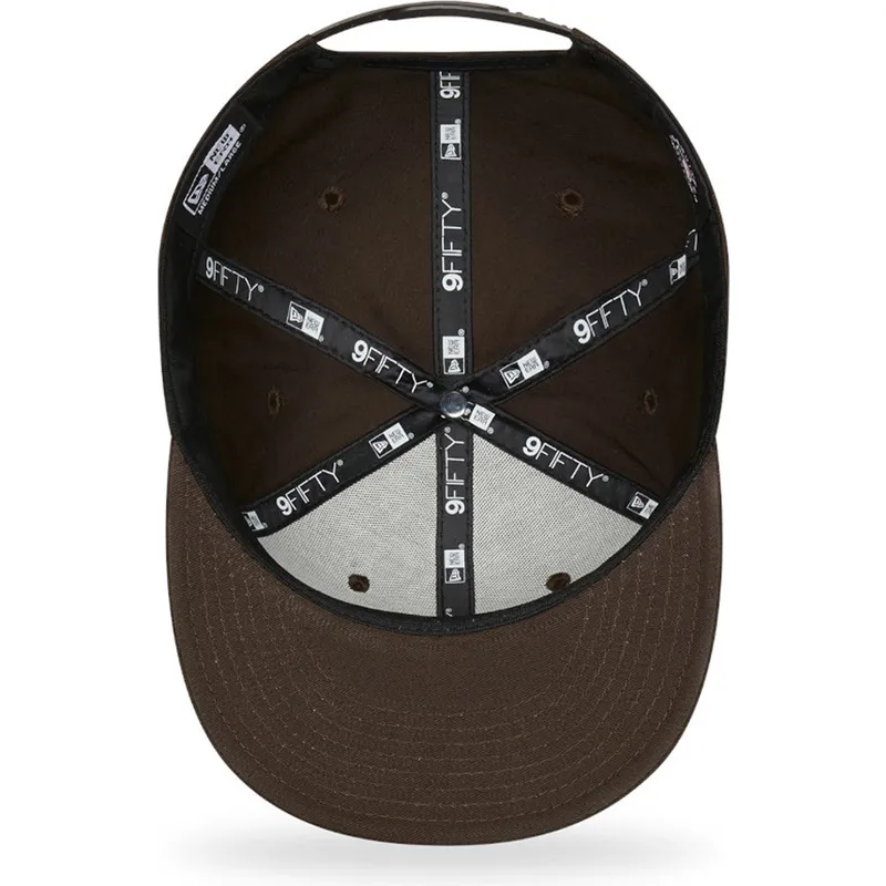 mutsid-lame-pruun-snapback-9fifty-league-essential-new-york-yankees-mlb-new-era