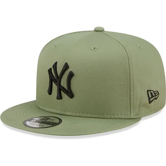 mutsid-lame-roheline-snapback-9fifty-league-essential-new-york-yankees-mlb-new-era