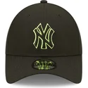 mutsid-kumer-must-snapback-9forty-neon-pack-repreve-new-york-yankees-mlb-new-era