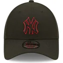 mutsid-kumer-must-snapback-9forty-neon-pack-repreve-new-york-yankees-mlb-new-era