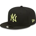 mutsid-lame-must-snapback-9fifty-league-essential-new-york-yankees-mlb-new-era