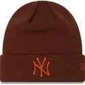 mutsid-pruun-league-essential-cuff-new-york-yankees-mlb-new-era