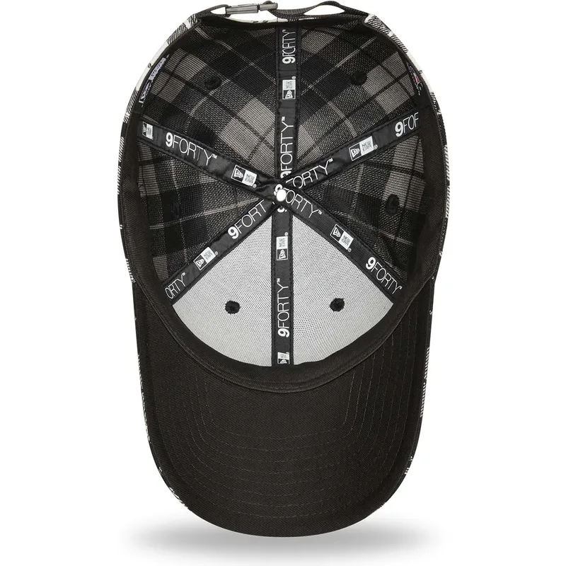 mutsid-kumer-must-reguleeritav-9forty-plaid-new-york-yankees-mlb-new-era