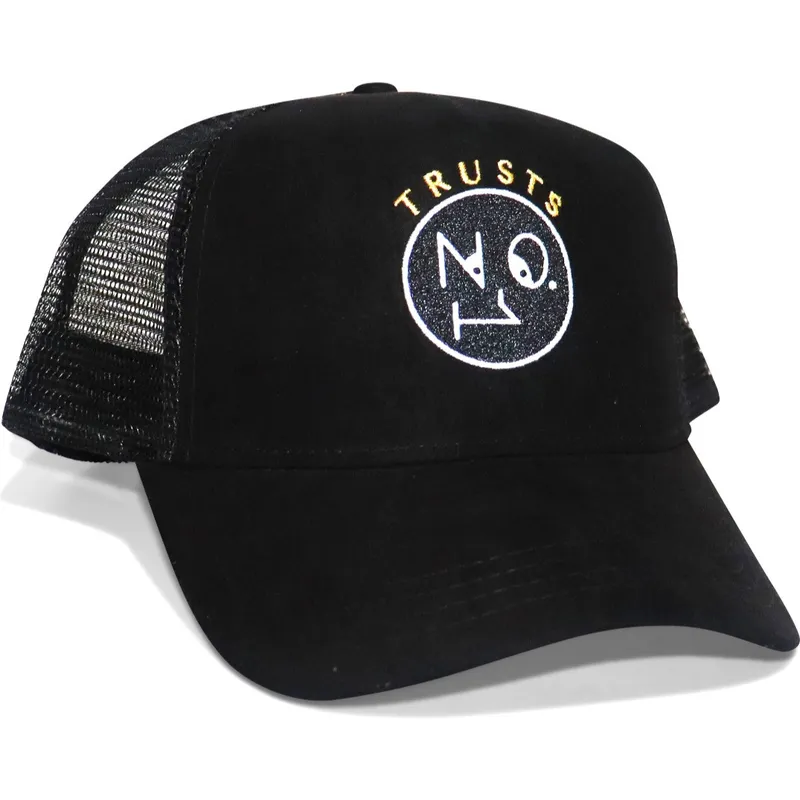 mutsid-kumer-veok-must-snapback-trusts-no1-suede-black-gold-the-no1-face