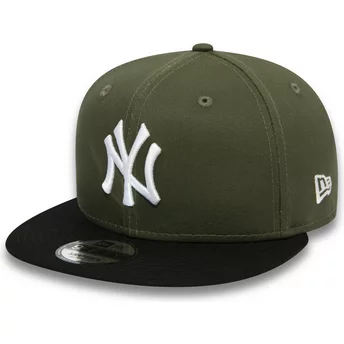 New Era Flat Brim 9FIFTY Colour Block New York Yankees MLB Green and Black Snapback Cap