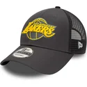 mutsid-kumer-hall-reguleeritav-9forty-home-field-los-angeles-lakers-nba-new-era
