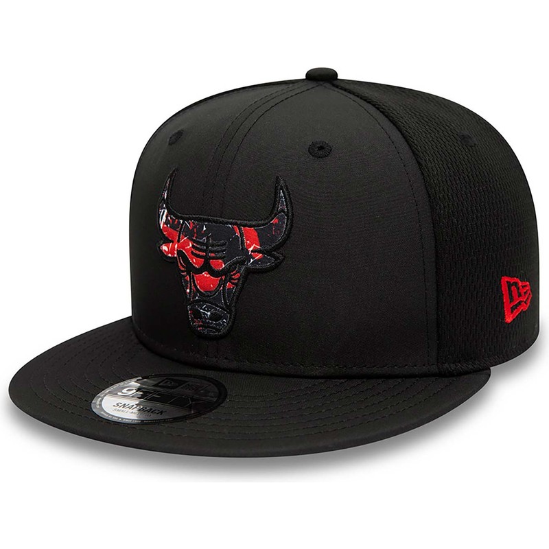 new-era-flat-brim-red-logo-9fifty-print-infill-chicago-bulls-nba-black-snapback-cap