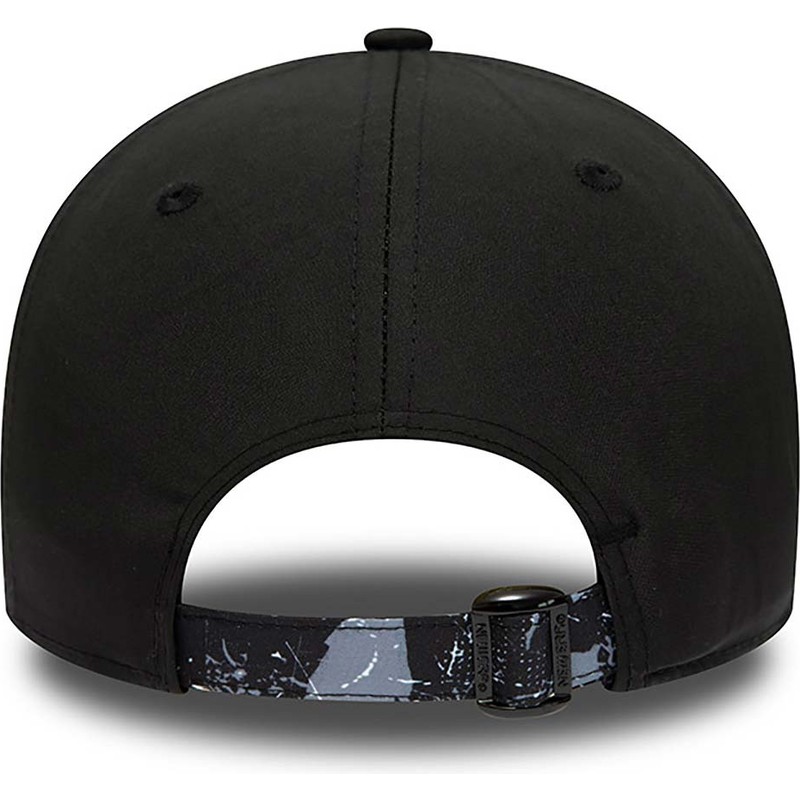 new-era-curved-brim-9forty-print-infill-brooklyn-nets-nba-black-adjustable-cap