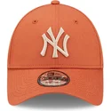 mutsid-kumer-oranz-reguleeritav-9forty-league-essential-new-york-yankees-mlb-new-era