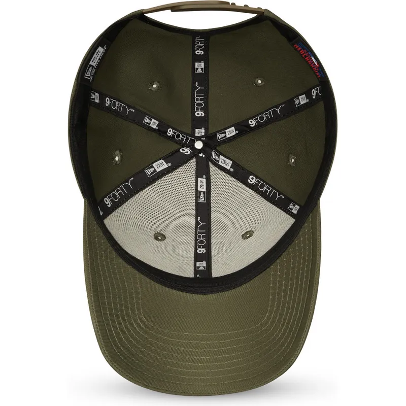 mutsid-kumer-roheline-snapback-9forty-league-essential-new-york-yankees-mlb-new-era