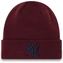 mutsid-punane-cuff-league-essential-new-york-yankees-mlb-new-era