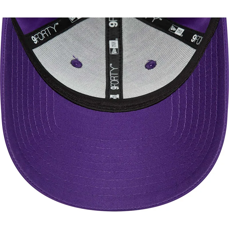 mutsid-kumer-violetne-reguleeritav-9forty-print-infill-los-angeles-lakers-nba-new-era