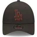 mutsid-kumer-must-reguleeritav-9forty-team-outline-los-angeles-dodgers-mlb-new-era