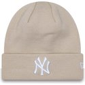 new-era-women-cuff-league-essential-new-york-yankees-mlb-beige-beanie
