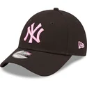 mutsid-kumer-must-reguleeritav-lastele-rosa-9forty-league-essential-new-york-yankees-mlb-new-era