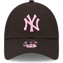 mutsid-kumer-must-reguleeritav-lastele-rosa-9forty-league-essential-new-york-yankees-mlb-new-era