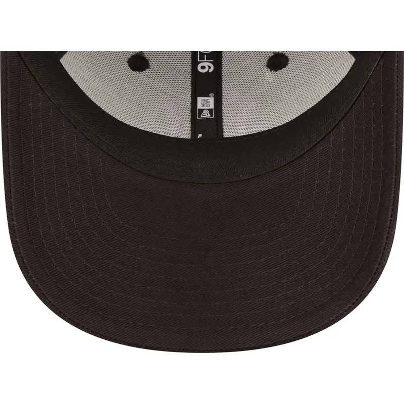 mutsid-kumer-must-reguleeritav-lastele-rosa-9forty-league-essential-new-york-yankees-mlb-new-era