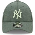 mutsid-kumer-roheline-reguleeritav-9forty-jersey-essential-new-york-yankees-mlb-new-era