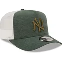 mutsid-kumer-roheline-snapback-a-frame-jersey-essential-new-york-yankees-mlb-new-era