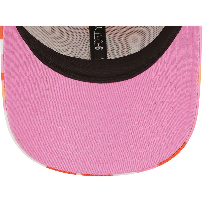 cap-kumer-pink-adjustable-strap-9forty-all-over-print-seasonal-new-york-yankees-mlb-new-era