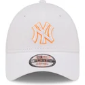 mutsid-kumer-valge-reguleeritav-9forty-neon-outline-new-york-yankees-mlb-new-era