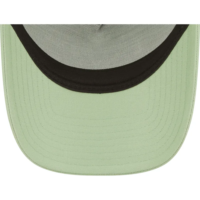 mutsid-kumer-roheline-snapback-a-frame-tonal-mesh-new-york-yankees-mlb-new-era