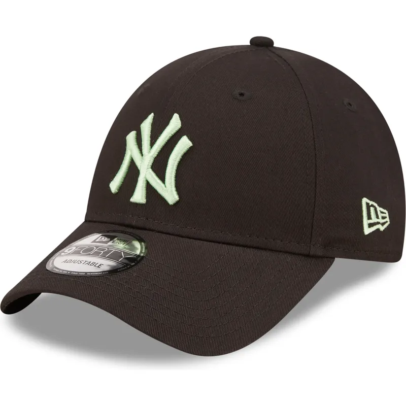 mutsid-kumer-must-reguleeritav-9forty-league-essential-new-york-yankees-mlb-new-era