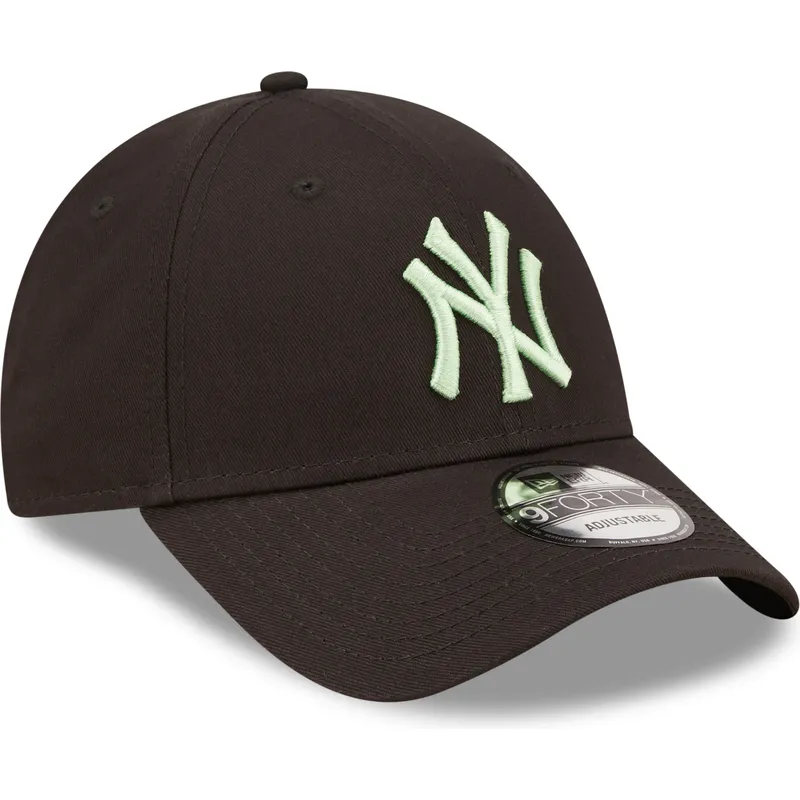 mutsid-kumer-must-reguleeritav-9forty-league-essential-new-york-yankees-mlb-new-era