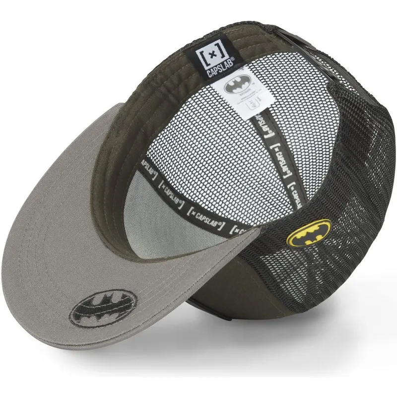 mutsid-lame-pruun-snapback-pro2-batman-dc-comics-capslab