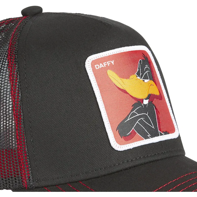 cap-kumer-black-snapback-daffy-duck-looney-tunes-capslab