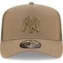 mutsid-kumer-roheline-snapback-a-frame-tech-ripstop-new-york-yankees-mlb-new-era